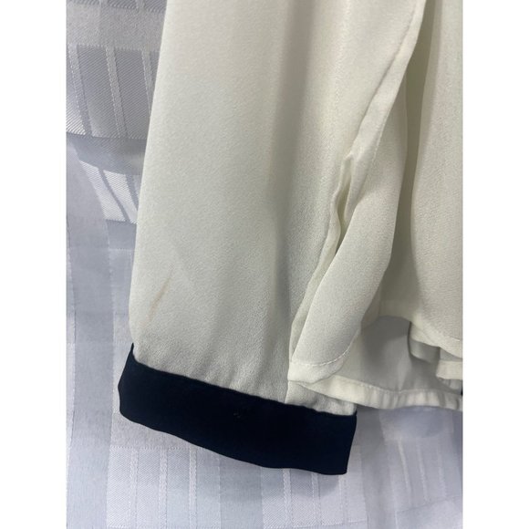 Liz Claiborne women long sleeve, size s, color white/black, button down - Picture 11 of 12